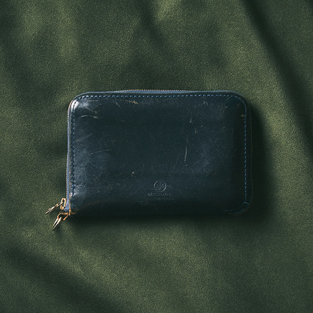 WALLET WITH DIVIDERS